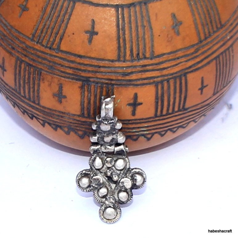 Vintage Jewelry. Old Ethiopian Coptic Christian Silver Cross Pendant. Tribal Jewelry, Ethiopian Art, Christian jewelry, Ethnic Jewelry