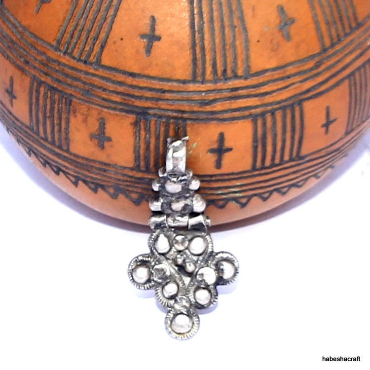 Vintage Jewelry. Old Ethiopian Coptic Christian Silver Cross Pendant. Tribal Jewelry, Ethiopian Art, Christian jewelry, Ethnic Jewelry