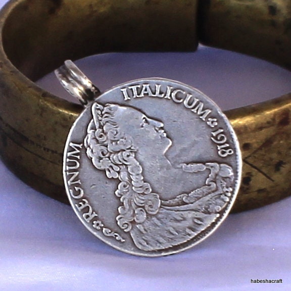 Old Italy Eritrea Thaler Talero Colonial Silver Coin Pendant. King Emmanuel III (IT02) 1918 R