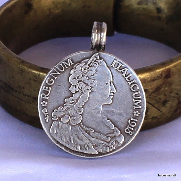 Old Italy Eritrea Thaler Talero Colonial Silver Coin Pendant. King Emmanuel III (IT02) 1918 R