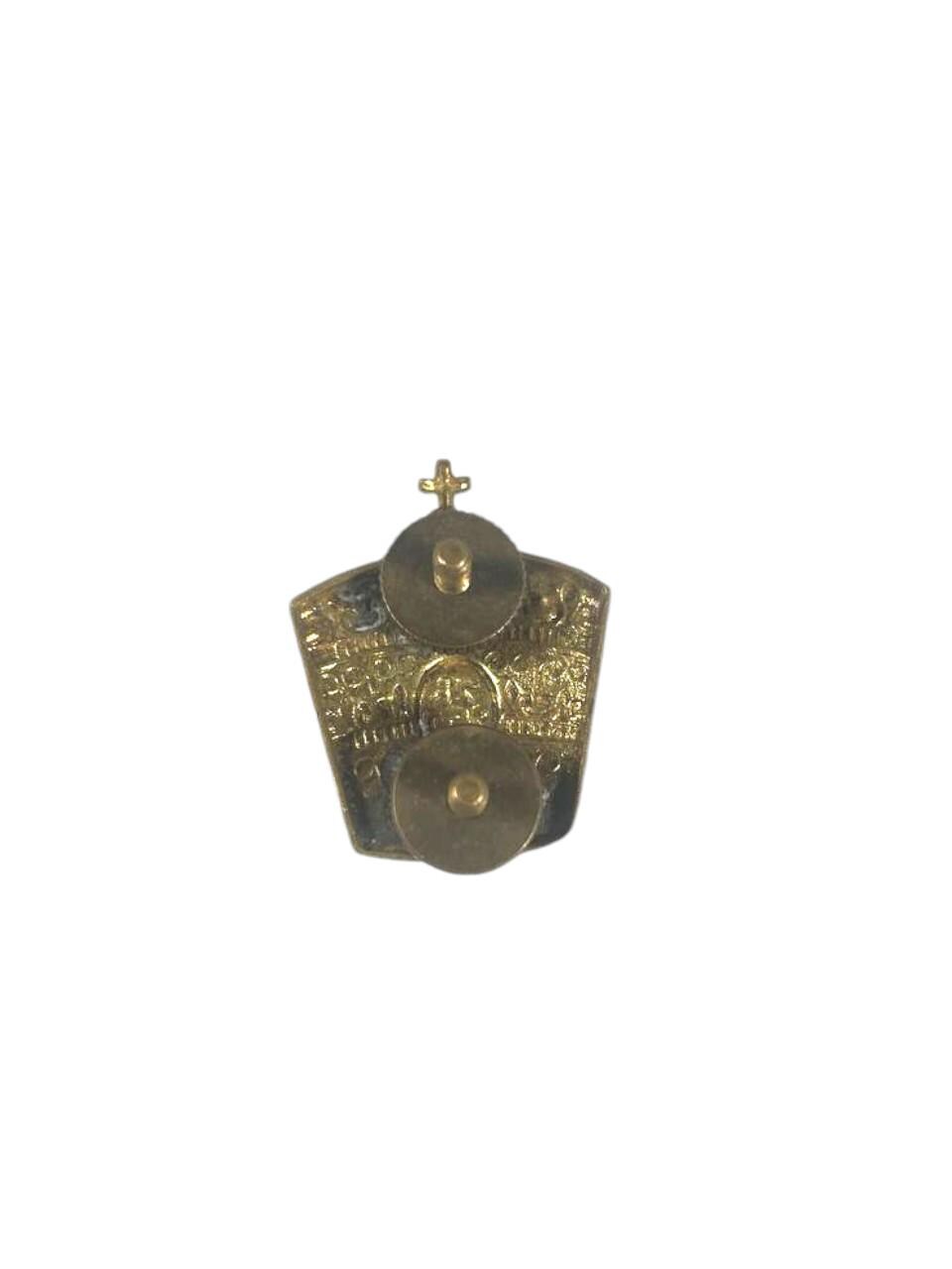 Ethiopian HAILE SELASSIE Army Officers shoulder Badge/Pin. Haile Selassie badge, Rasta Memorabilia, Ethiopian Police, Police pin,