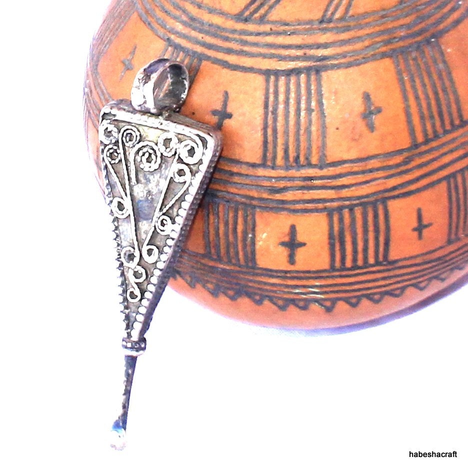 Antique Ethiopian Orthodox Christian Ear Pick Pendant Ethiopia, African jewellery, Ethiopian jewellery, Old Jewelry, Antique Jewelry