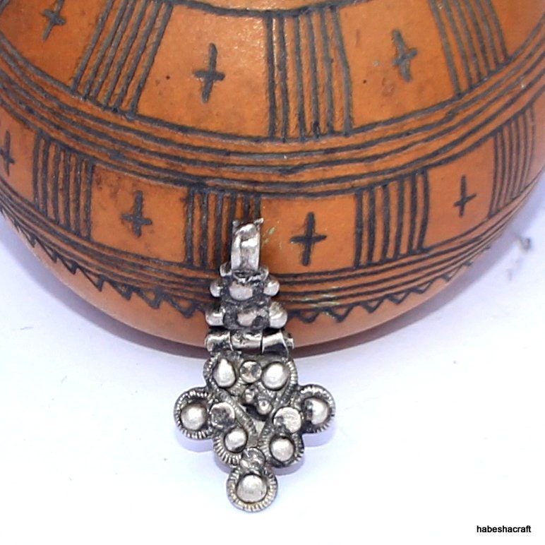 Vintage Jewelry. Old Ethiopian Coptic Christian Silver Cross Pendant. Tribal Jewelry, Ethiopian Art, Christian jewelry,  Ethnic Jewelry