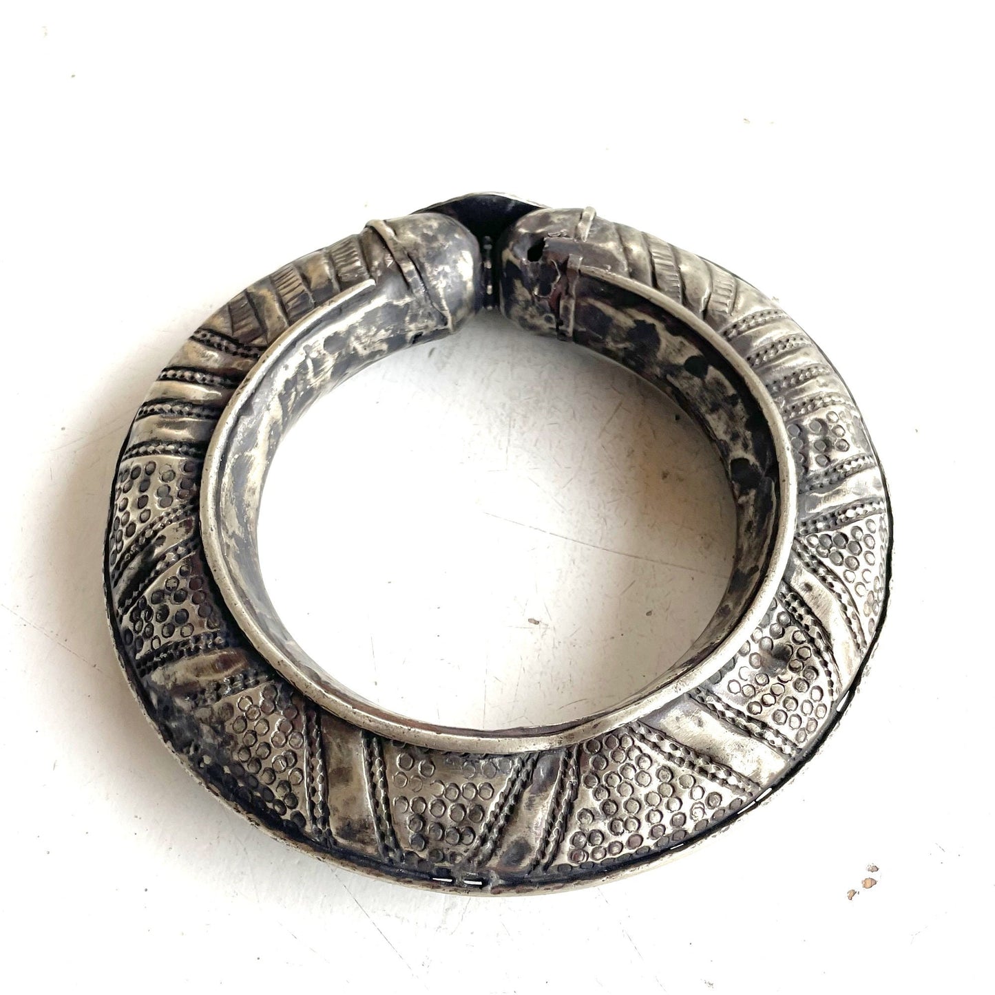 Vintage Ethiopian Silver Bangle - Ethnic Bracelet -Tribal Jewlery from the Harari Region of Ethiopia. Ethiopian Jewlery, Tribal Silver.