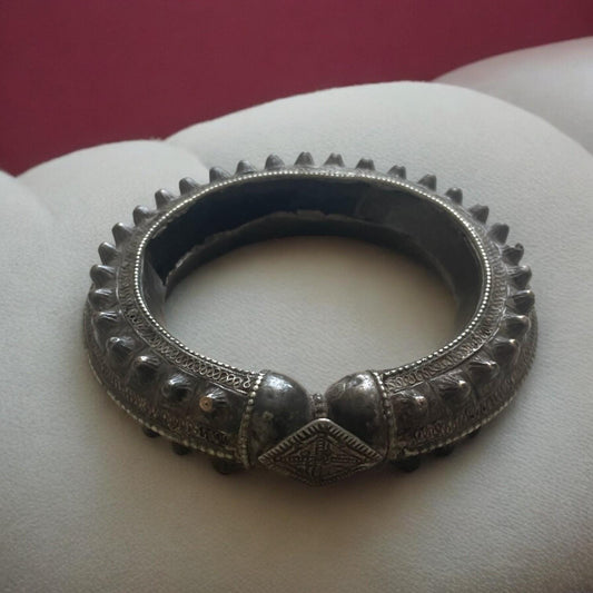 Vintage African Bracelet - Ethnic Bracelet -Tribal Jewelry from the Wollo Region of Ethiopia. Ethiopian Jewelry, Tribal Silver, African