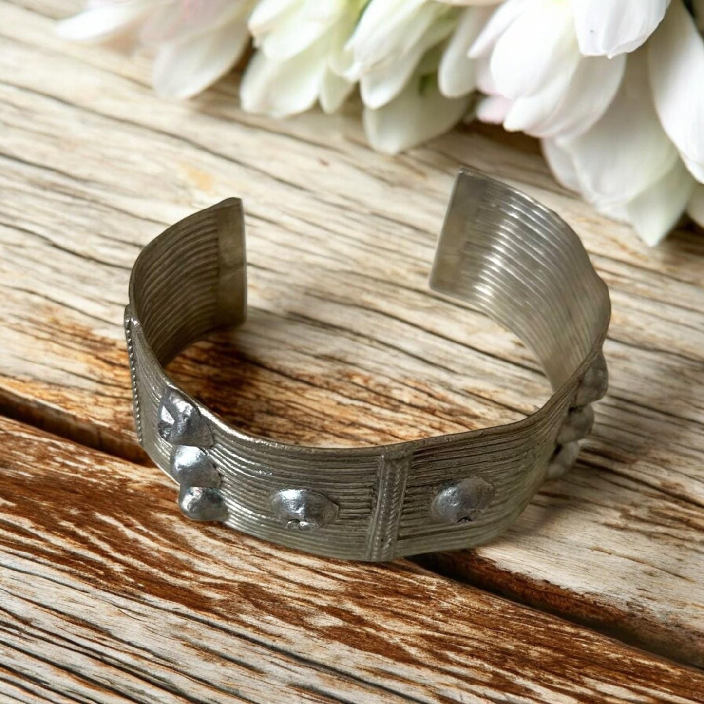 Antique Ethiopian Silver Bracelet. African jewelry, Ethiopian jewelry, Ethnic jewelry, Vinage jewelry, Cuff Bracelet Bangle.